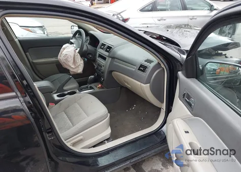 2012 Ford Fusion S z USA, uszkodzony, nr VIN 3FAHP0GA8CR133757